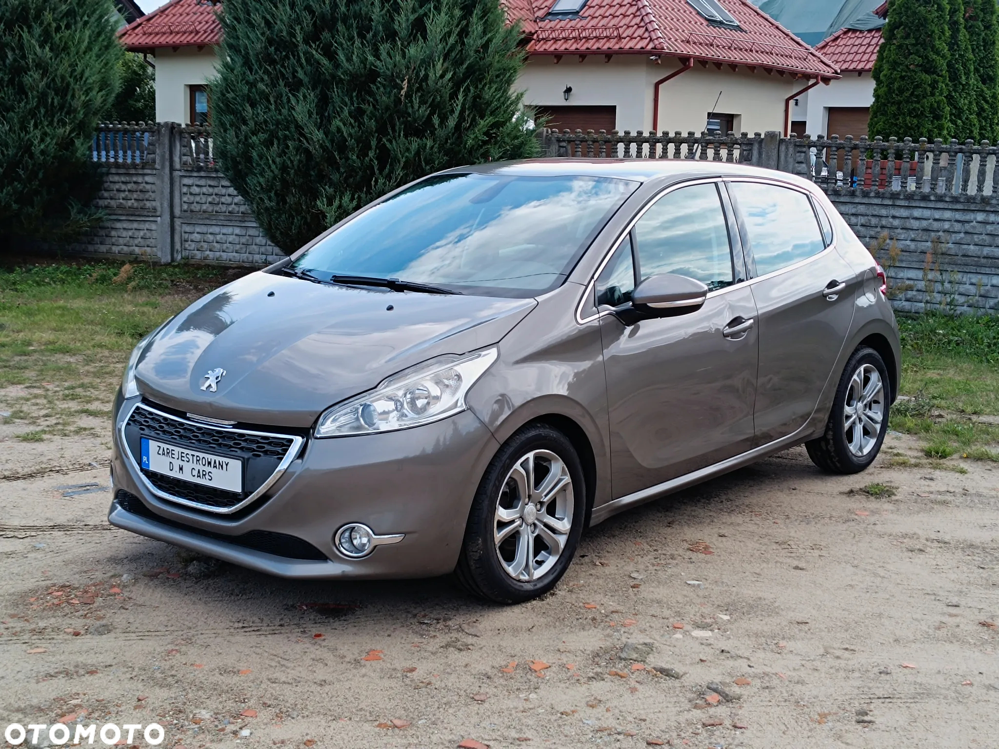 Peugeot 208 1.6 e-HDi Allure STT - 16