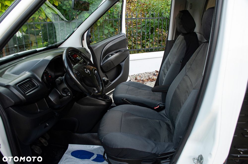Opel Combo - 22