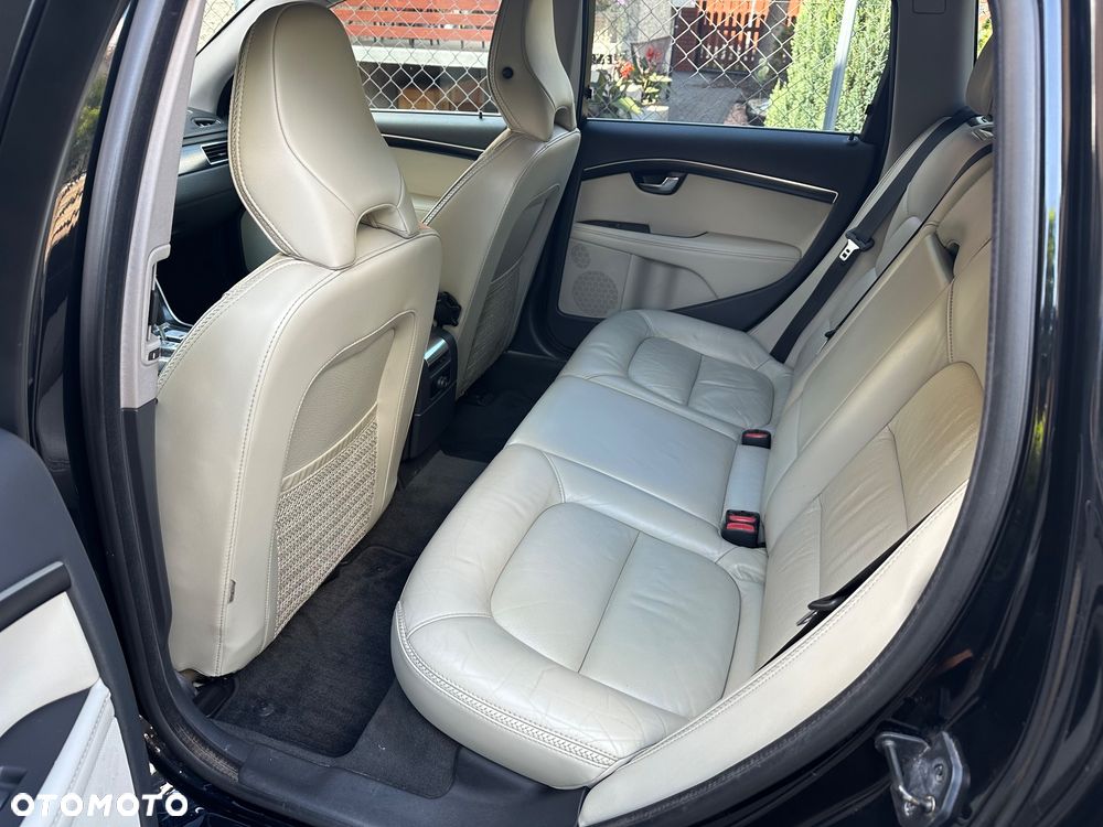 Volvo XC 70 - 17