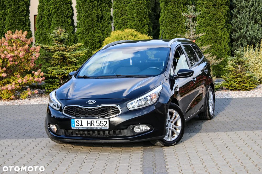 Kia Ceed 1.6 CRDi 128 ISG SW Vision - 3