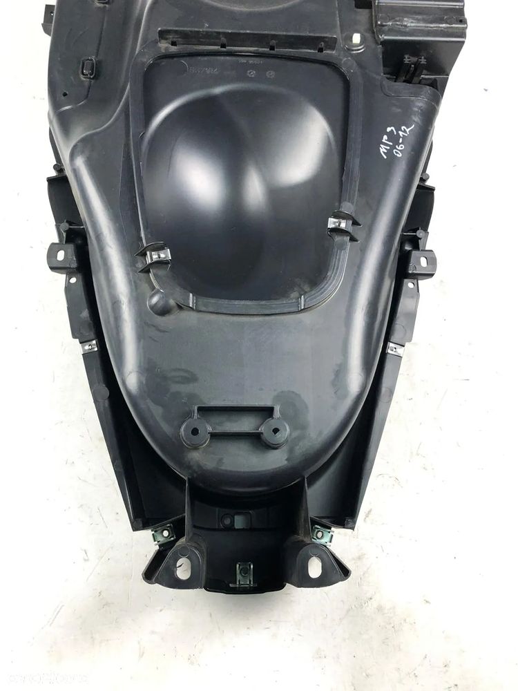Piaggio MP3 400 530 Wypełnienie Kufer Schowek Pod Siedzenie - 8