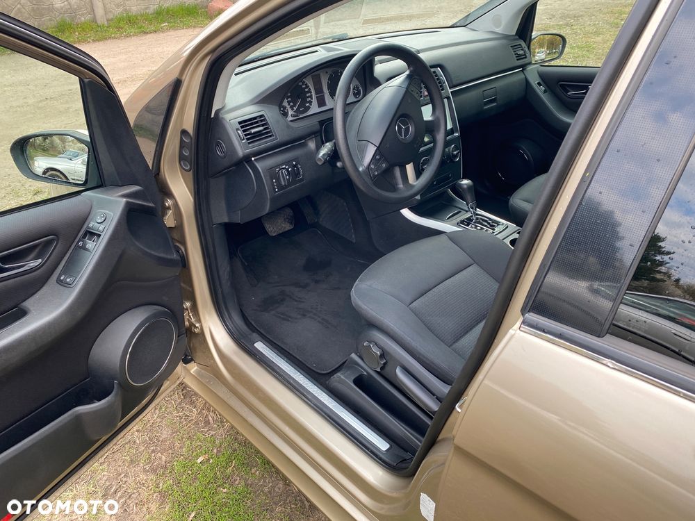 Mercedes-Benz Klasa B - 22