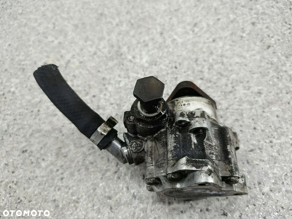 POMPA WSPOMAGANIA BMW 3 E91 ZF 2.0 D 320d - 5
