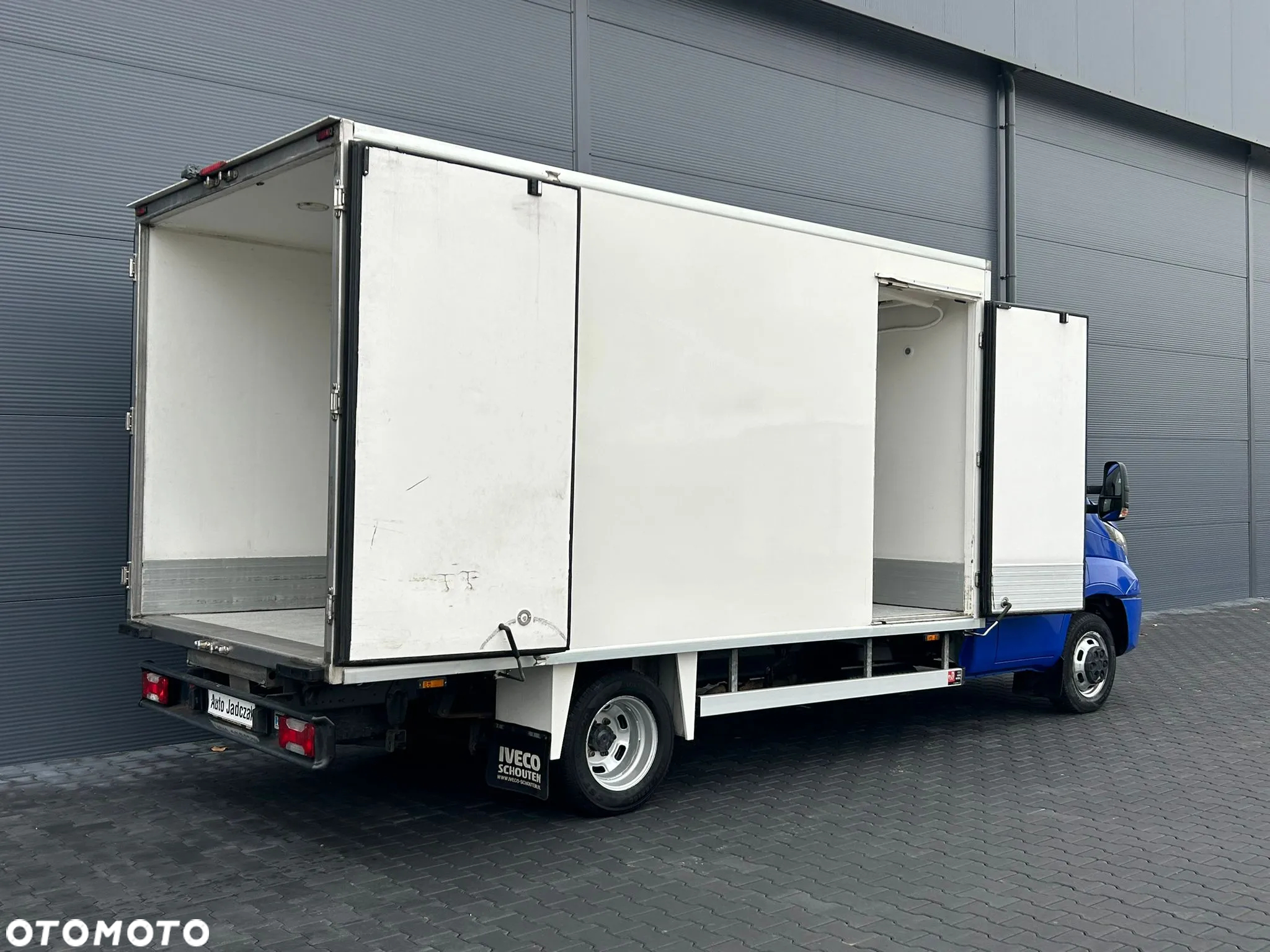Iveco Daily 50C18 35C18 3.0 HPI Chłodnia Mroźnia 8 palet **Komorówka**Multi Temperatura**Klima**Sprowadzony**Super stan**2018R** - 9