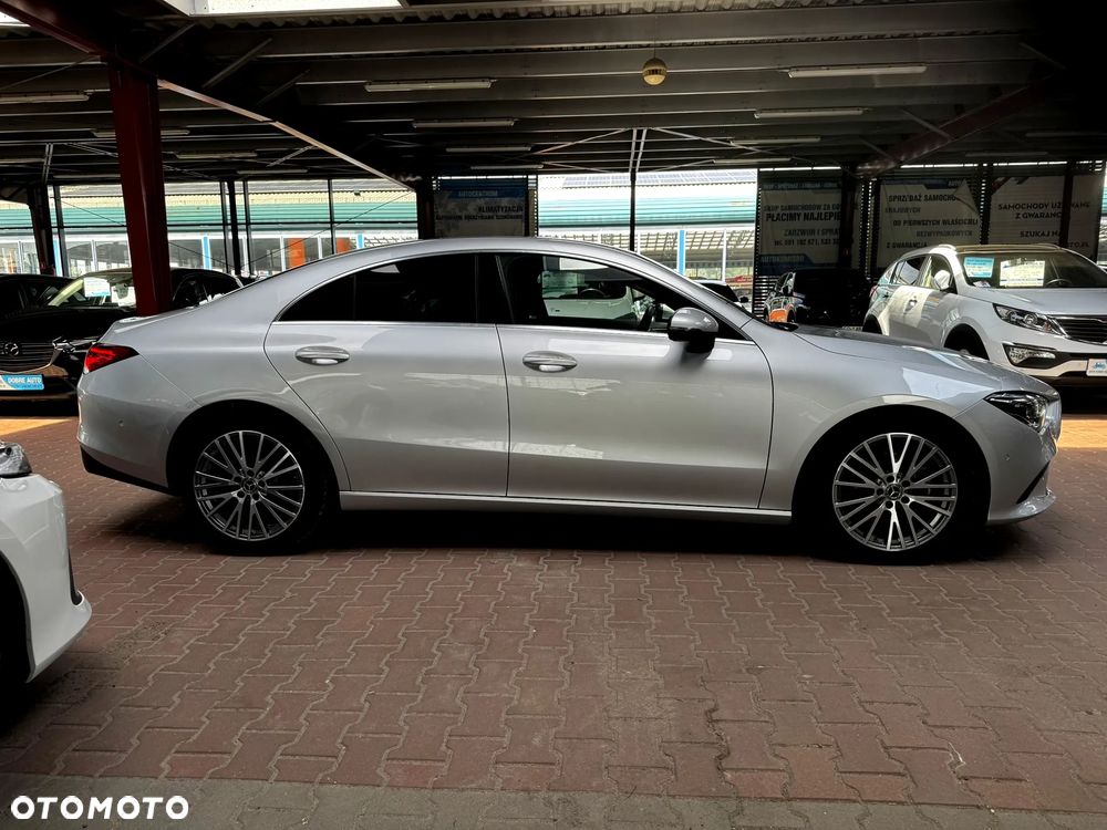 Mercedes-Benz CLA 200 Progressive 7G-DCT - 8