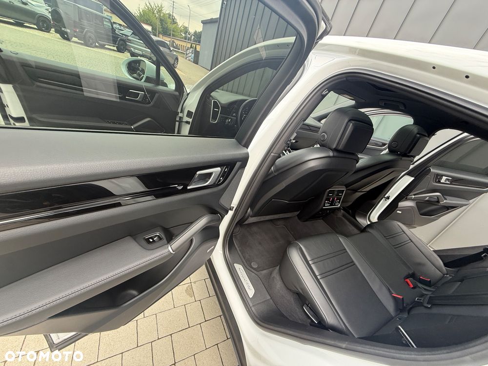 Porsche Cayenne Platinum Edition - 24