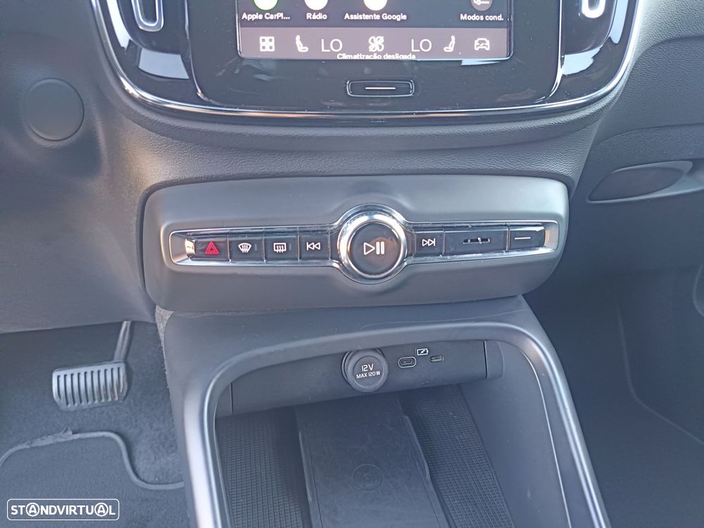 Volvo XC 40 Recharge Plus - 36