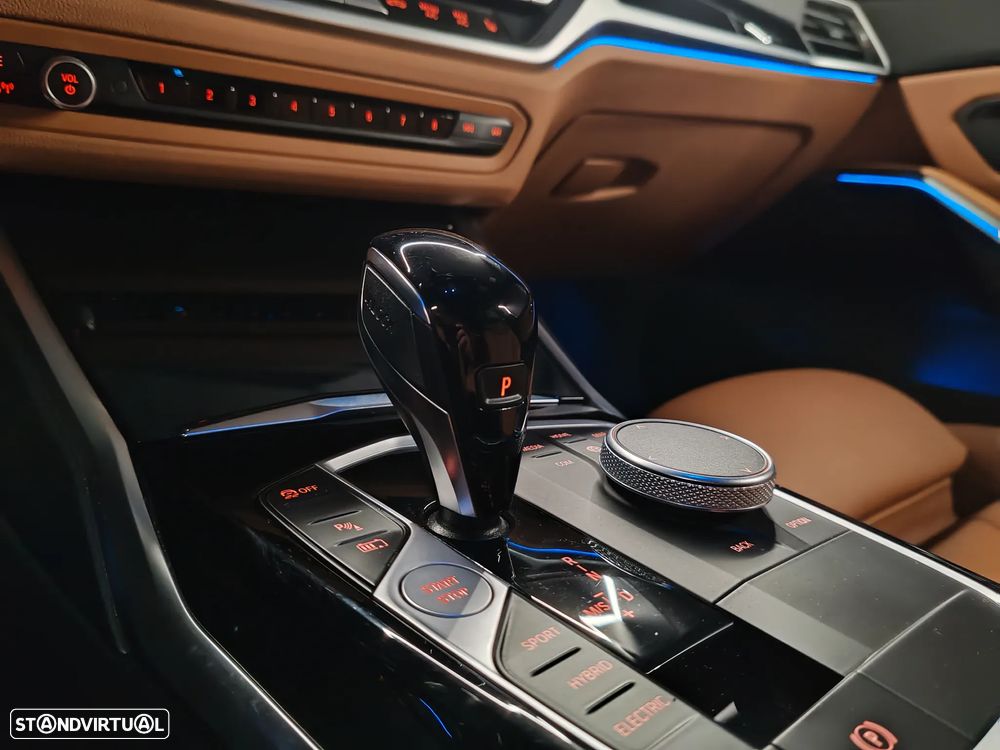 BMW 320 e Line Luxury Auto - 22