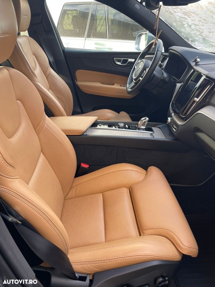 Volvo XC 60 T8 Twin Engine AWD Inscription - 22