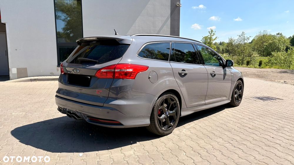Ford Focus 2.0 TDCi ST-2 - 3