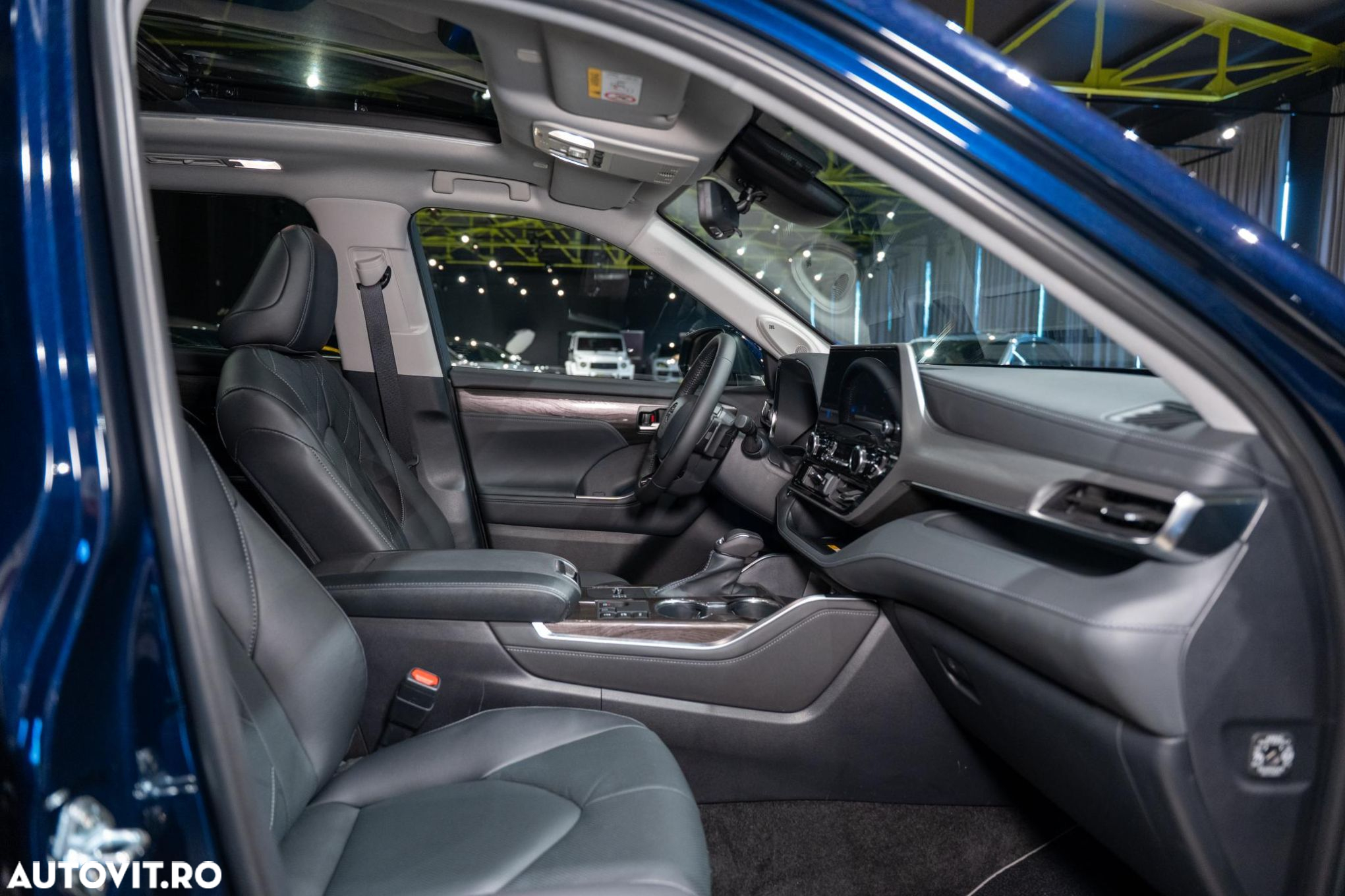 Toyota Highlander 2.5 L Hybrid Dynamic Force 248CP Luxury Metallic - 25