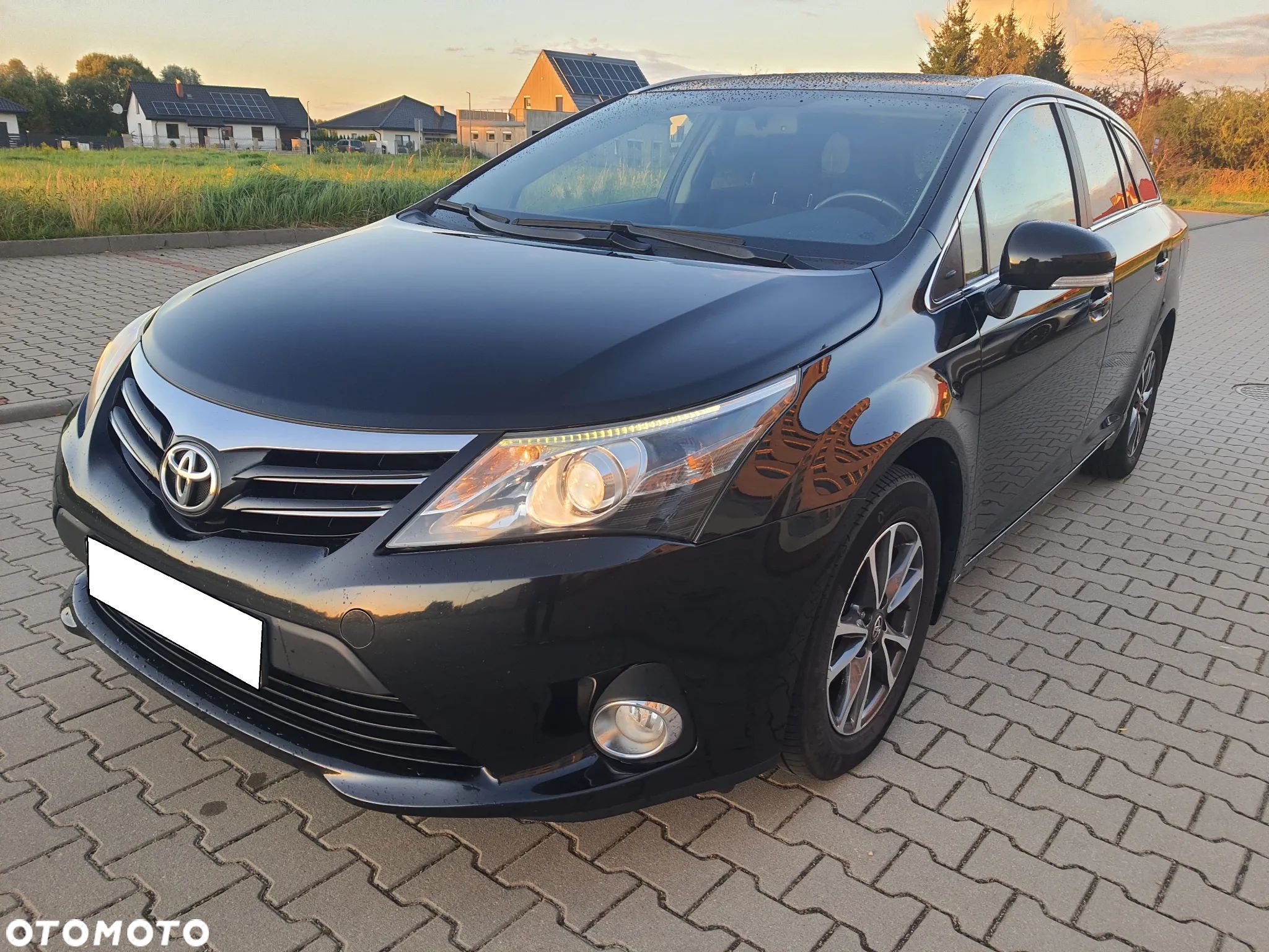 Toyota Avensis 1.8 Business Edition - 1