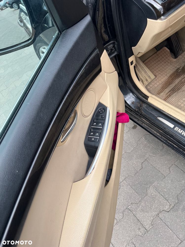BMW 5GT 530d - 17