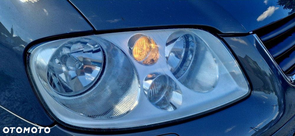 Volkswagen Touran 2.0 TDI Q-Line - 25