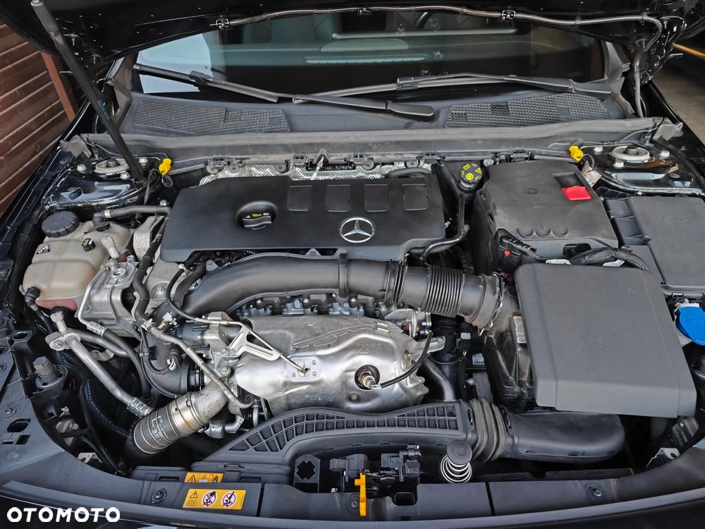 Mercedes-Benz Klasa A 250 Style 7G-DCT - 18