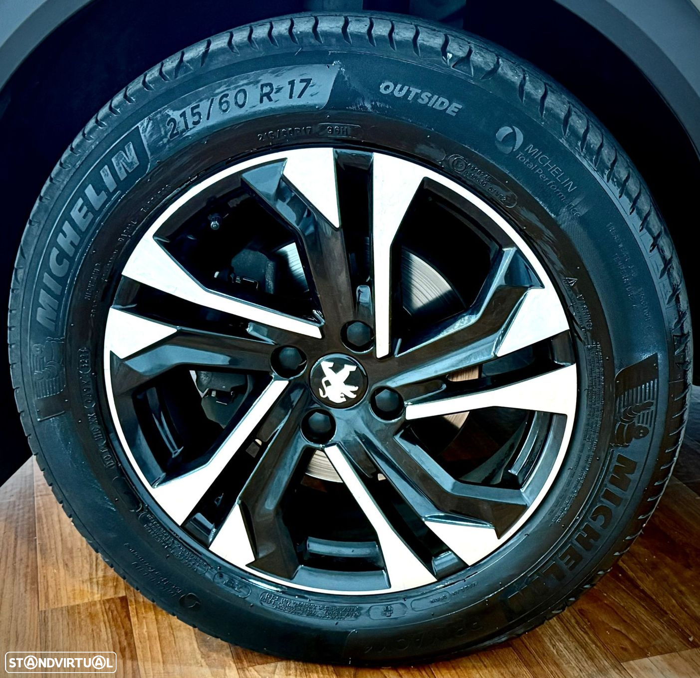 Peugeot 2008 1.2 PureTech Allure EAT8 - 7