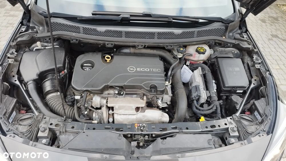 Opel Astra 1.4 Turbo Edition - 8