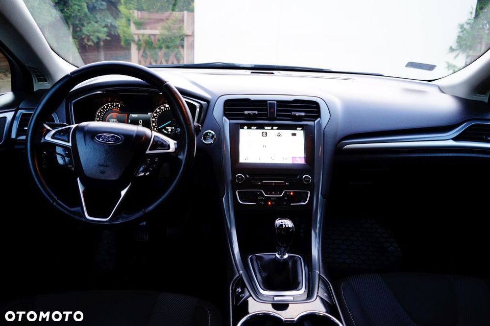Ford Mondeo - 25