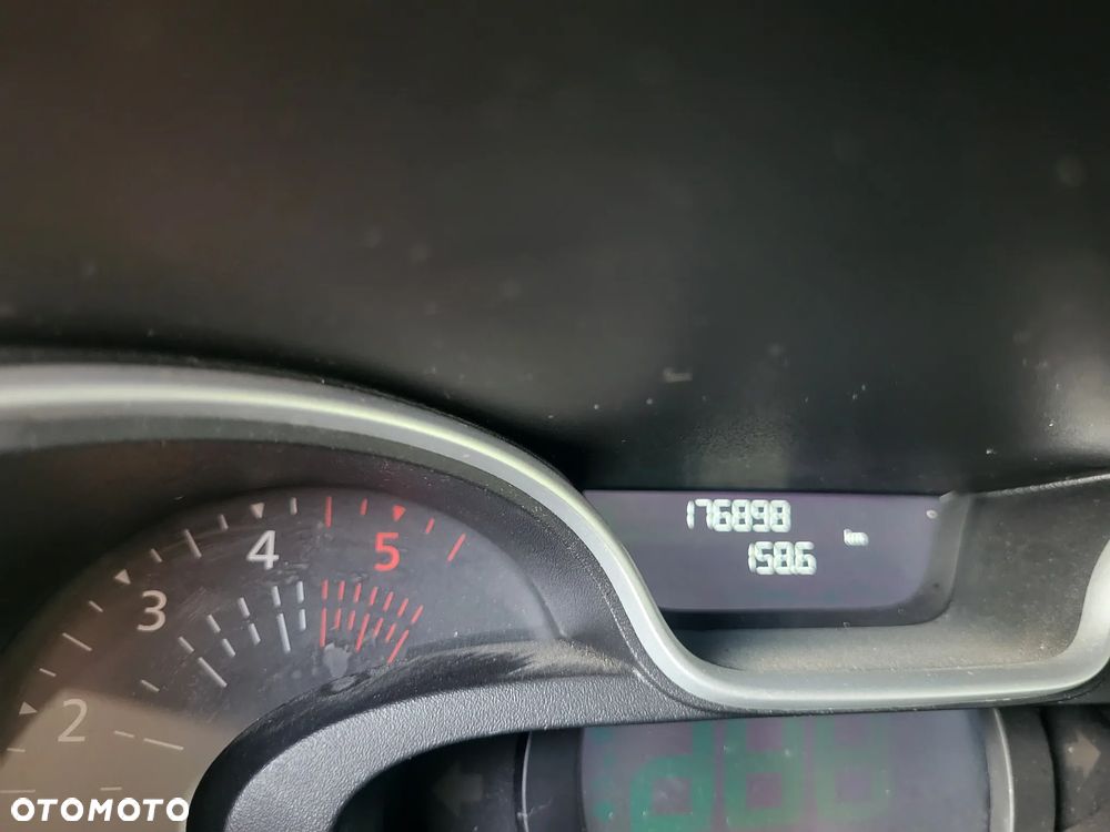 Renault Trafic - 12