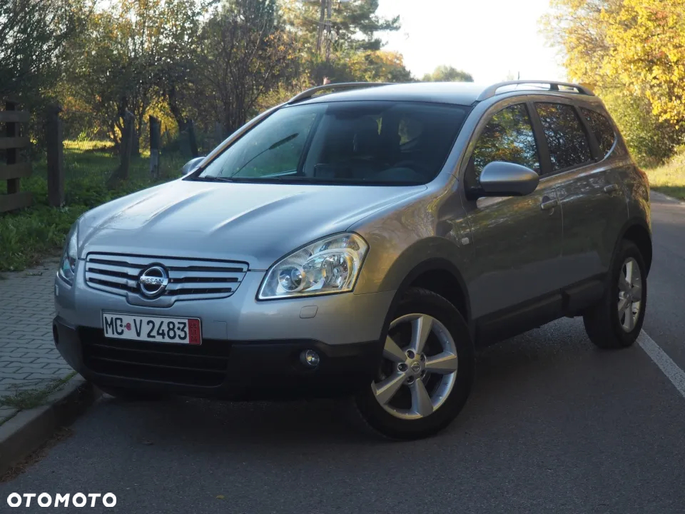 Nissan Qashqai+2 2.0 Tekna Premium - 2