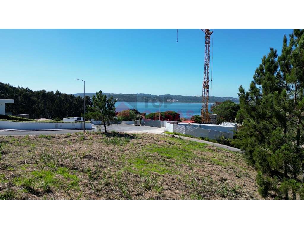 Terreno com vista para a Lagoa de Óbidos - Grande imagem: 2/20