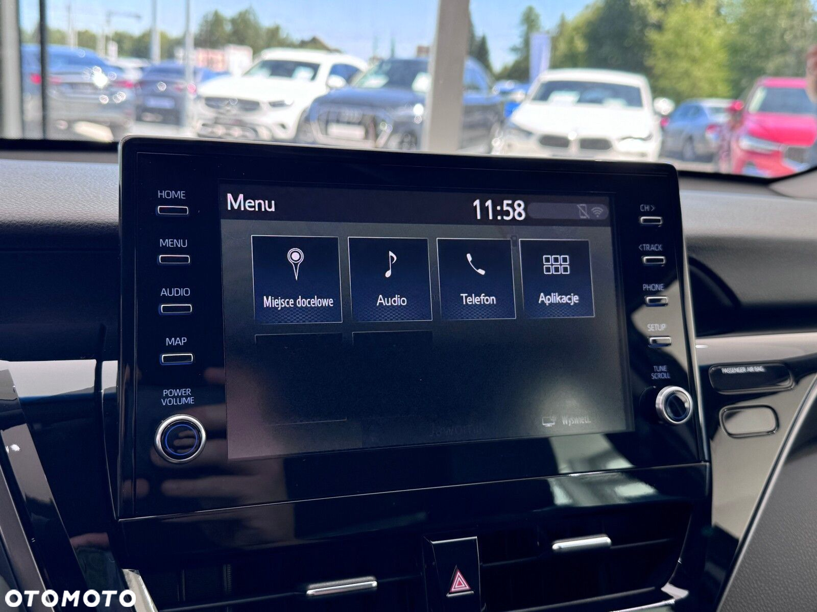 Toyota Camry - 31