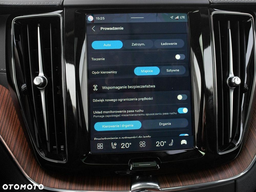 Volvo XC 60 - 22