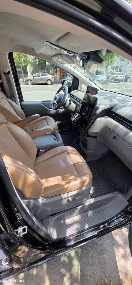 Hyundai Staria 2.2 CRDi Allrad Signature - 9