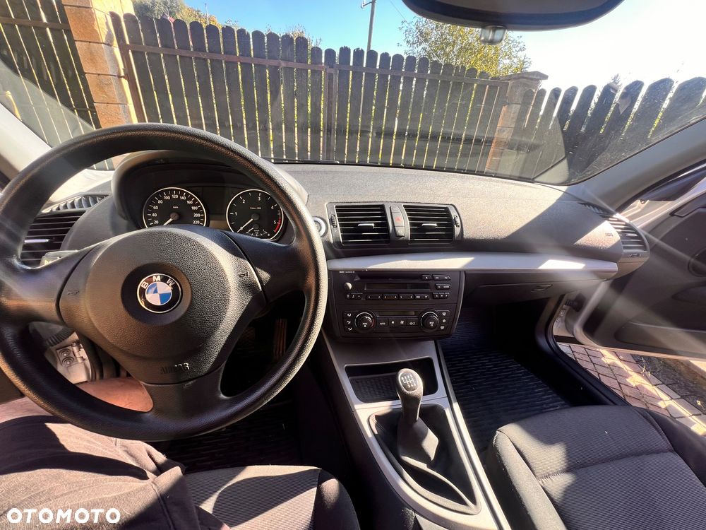 BMW Seria 1 118d - 20