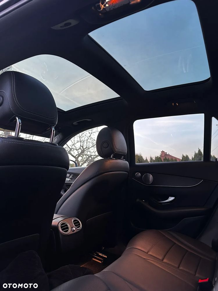 Mercedes-Benz GLC 300 4Matic 9G-TRONIC - 16