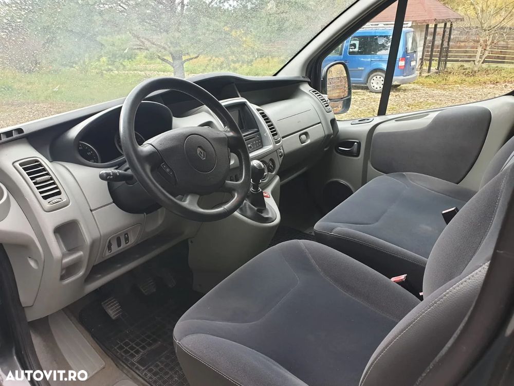 Renault Trafic - 11