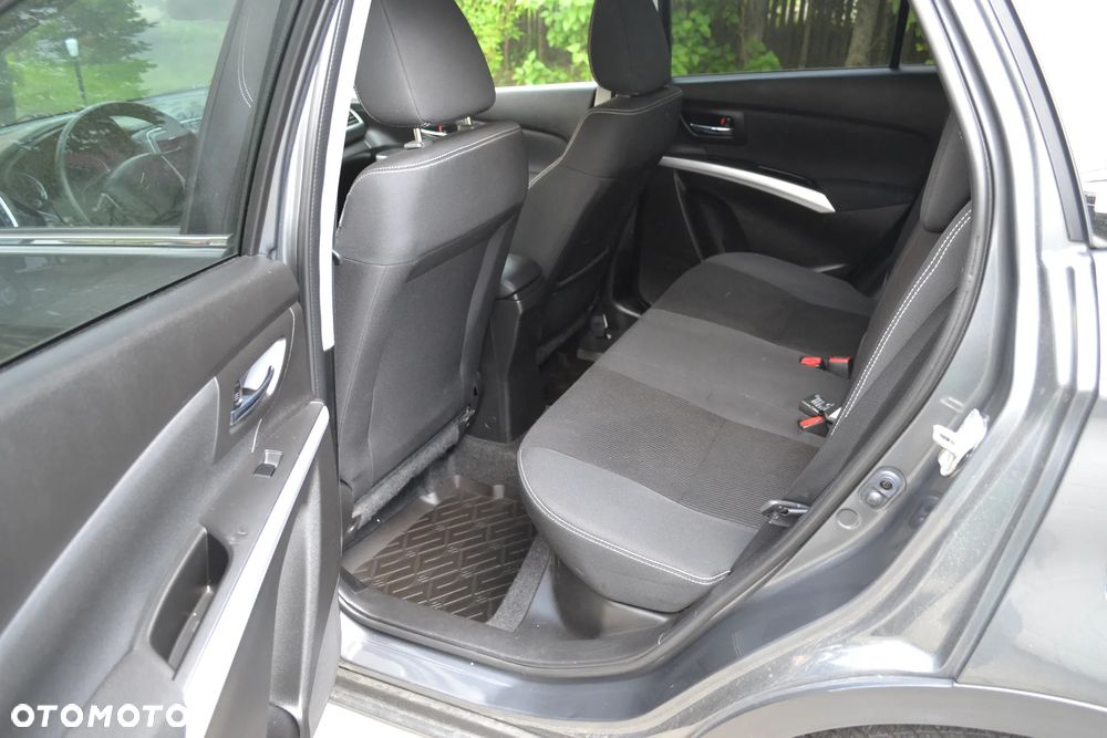 Suzuki SX4 S-Cross 1.4 T Premium 4WD - 8