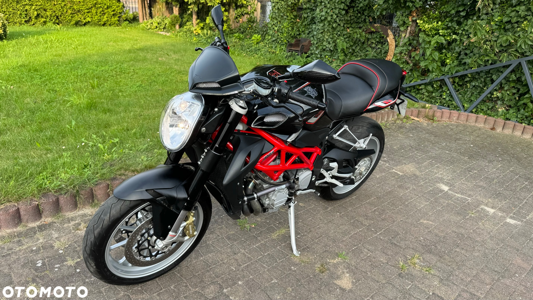 MV AGUSTA Brutale - 14