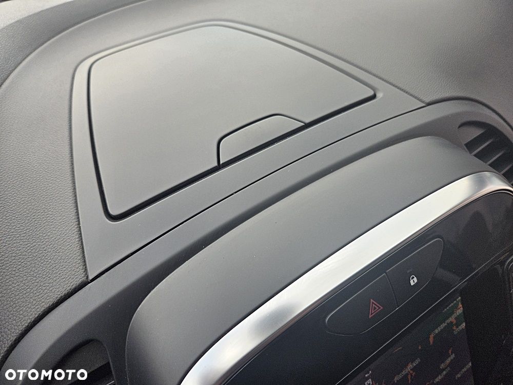 Renault Captur (ENERGY) TCe 90 BOSE EDITION - 36