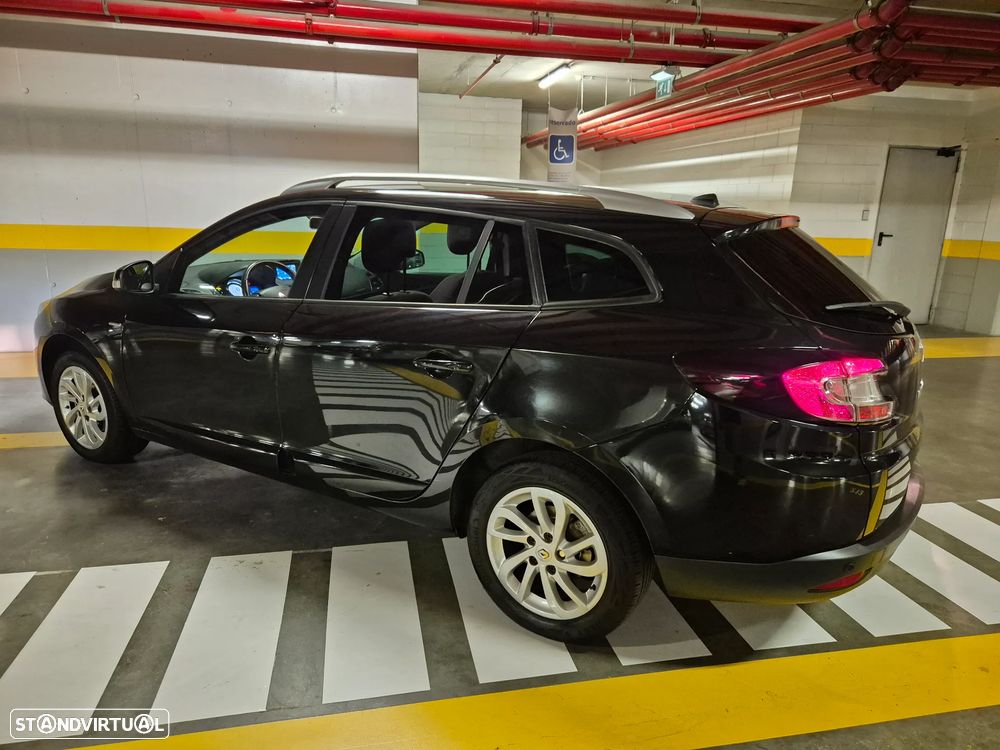 Renault Mégane Sport Tourer 1.5 dCi Limited SS - 17