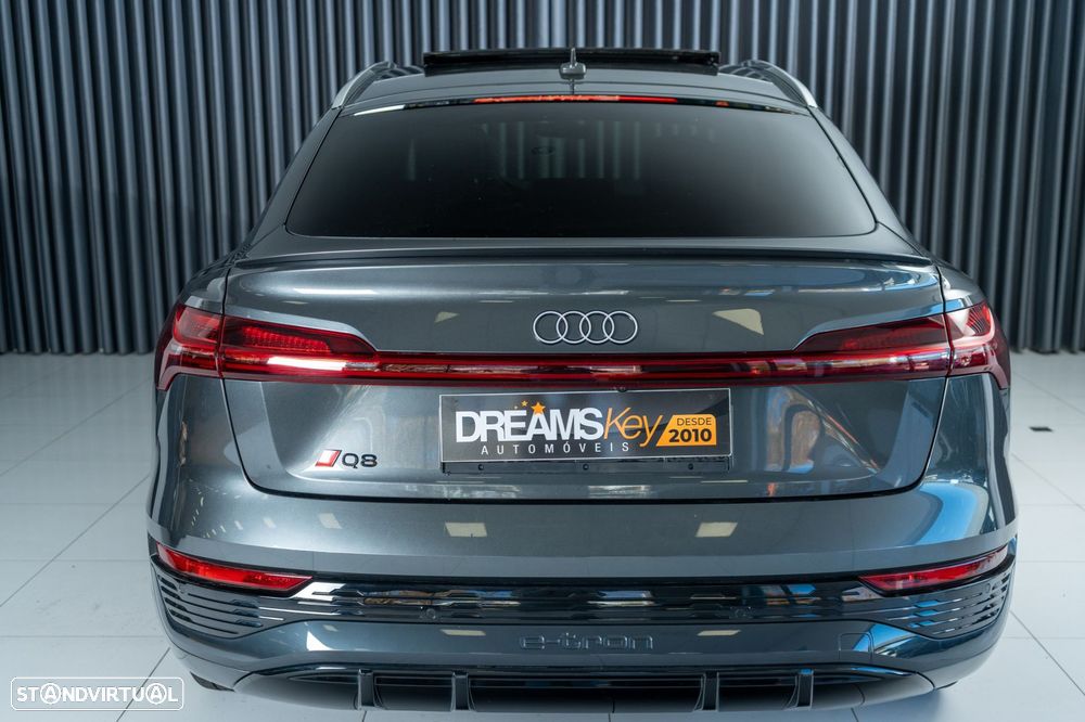 Audi Q8 e-Tron Sportback 55 quattro S line - 2