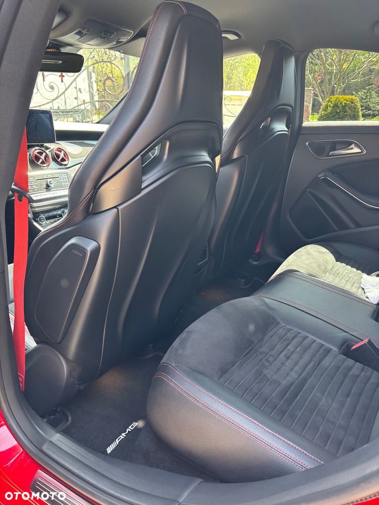 Mercedes-Benz CLA - 23