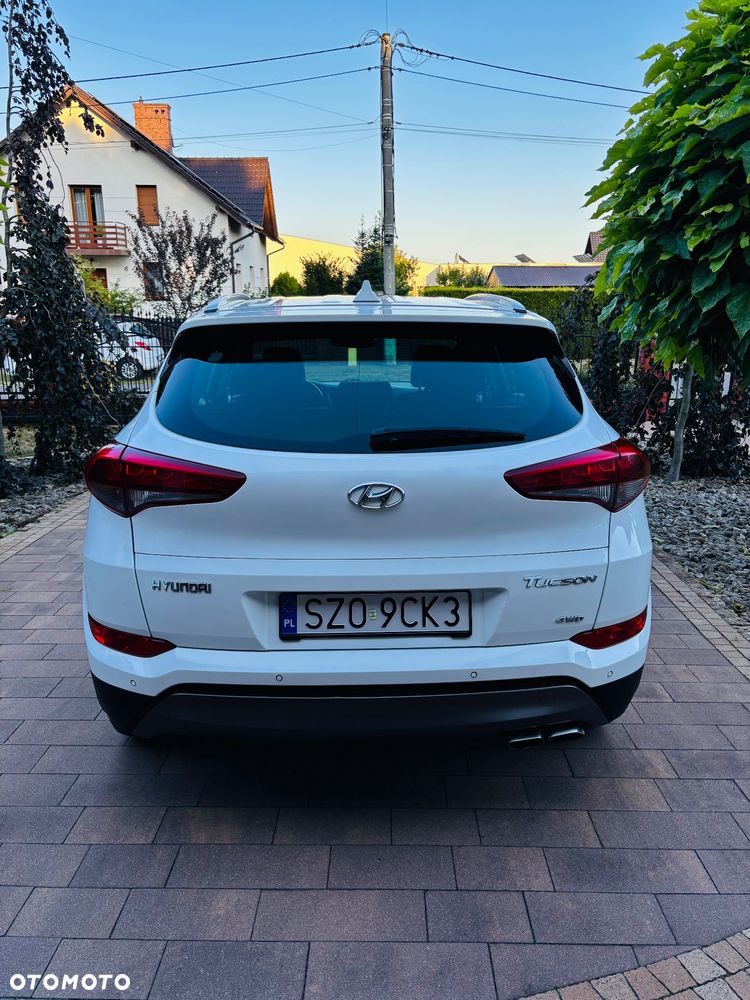 Hyundai Tucson 2.0 CRDi 4WD Automatik Style - 14
