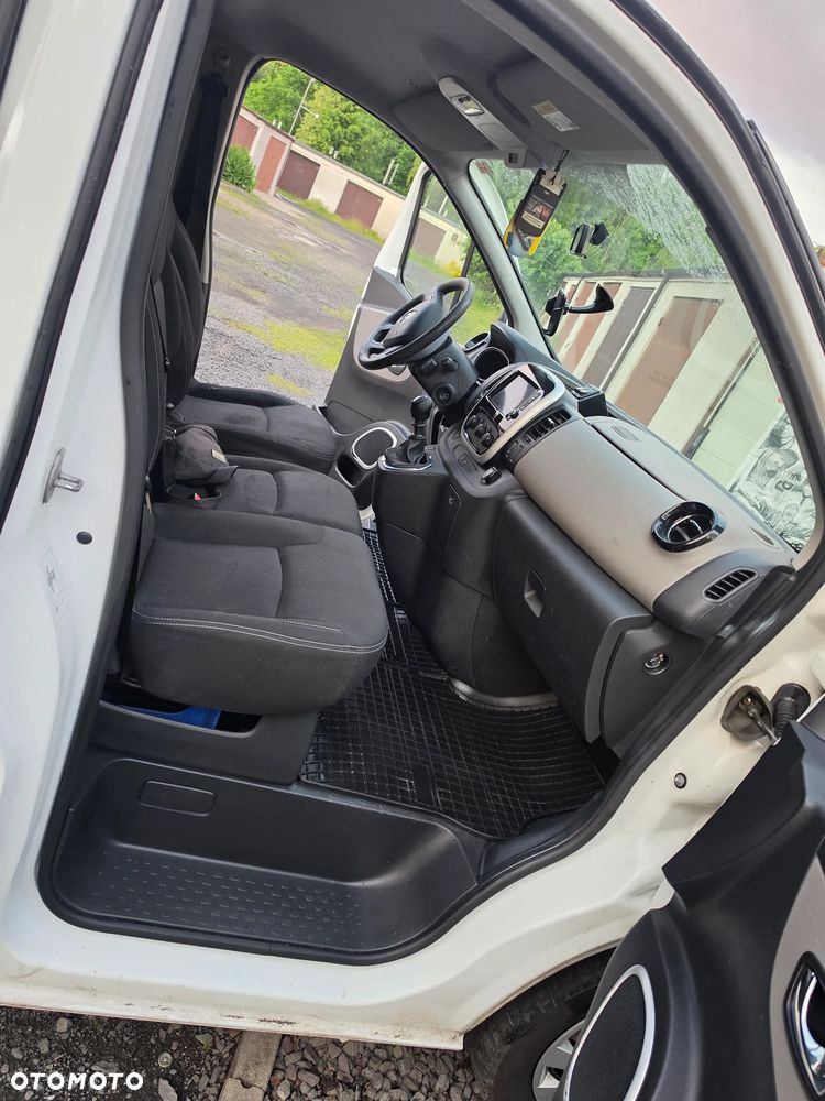 Renault Trafic - 6