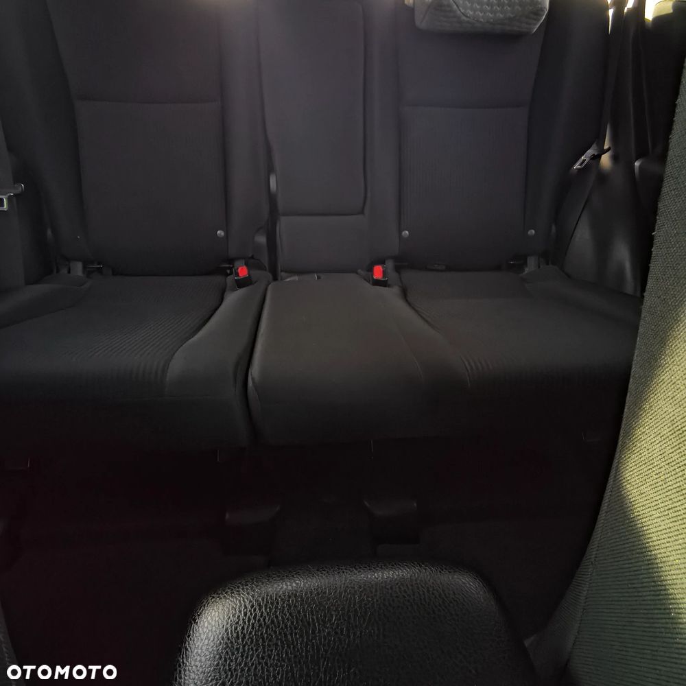 Toyota RAV4 - 7