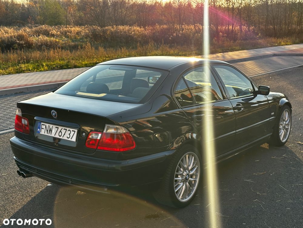 BMW Seria 3 330i - 7