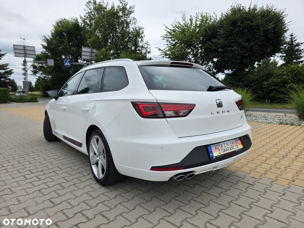 Seat Leon Sportstourer 2.0 TDI DPF DSG FR - 8