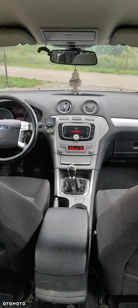 Ford Mondeo - 8