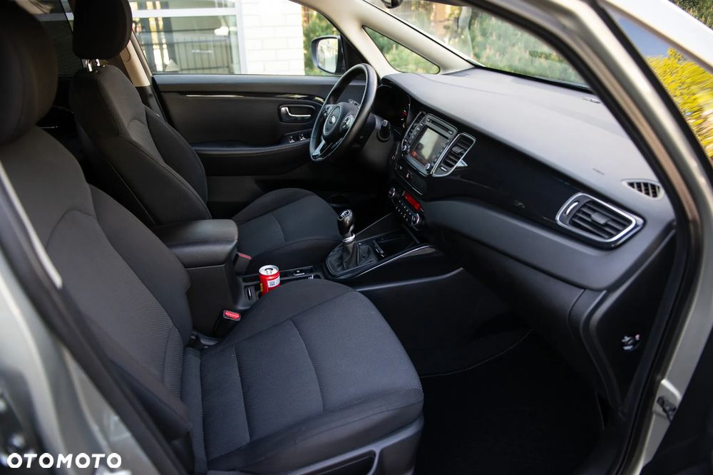 Kia Carens 1.7 CRDi Vision - 24