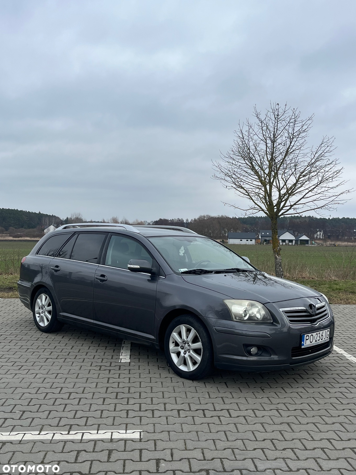 Toyota Avensis - 11