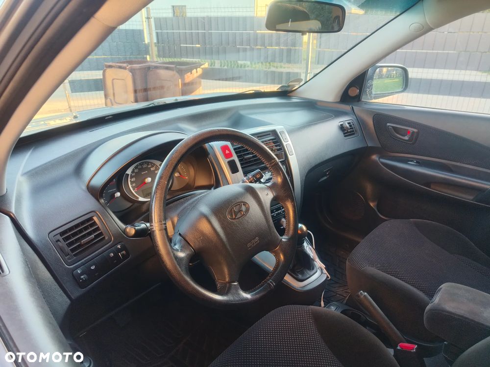 Hyundai Tucson 2.0 Comfort 2WD - 7