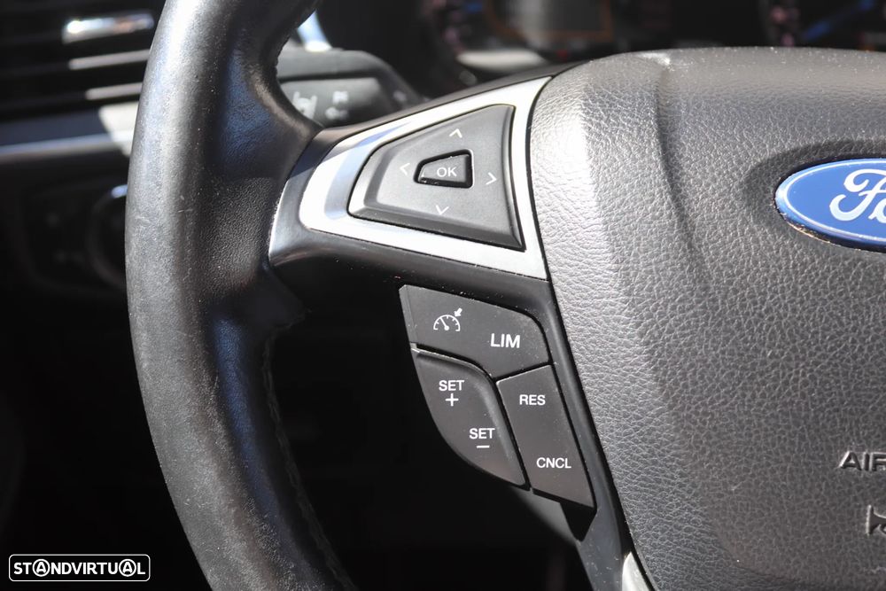 Ford S-Max - 11