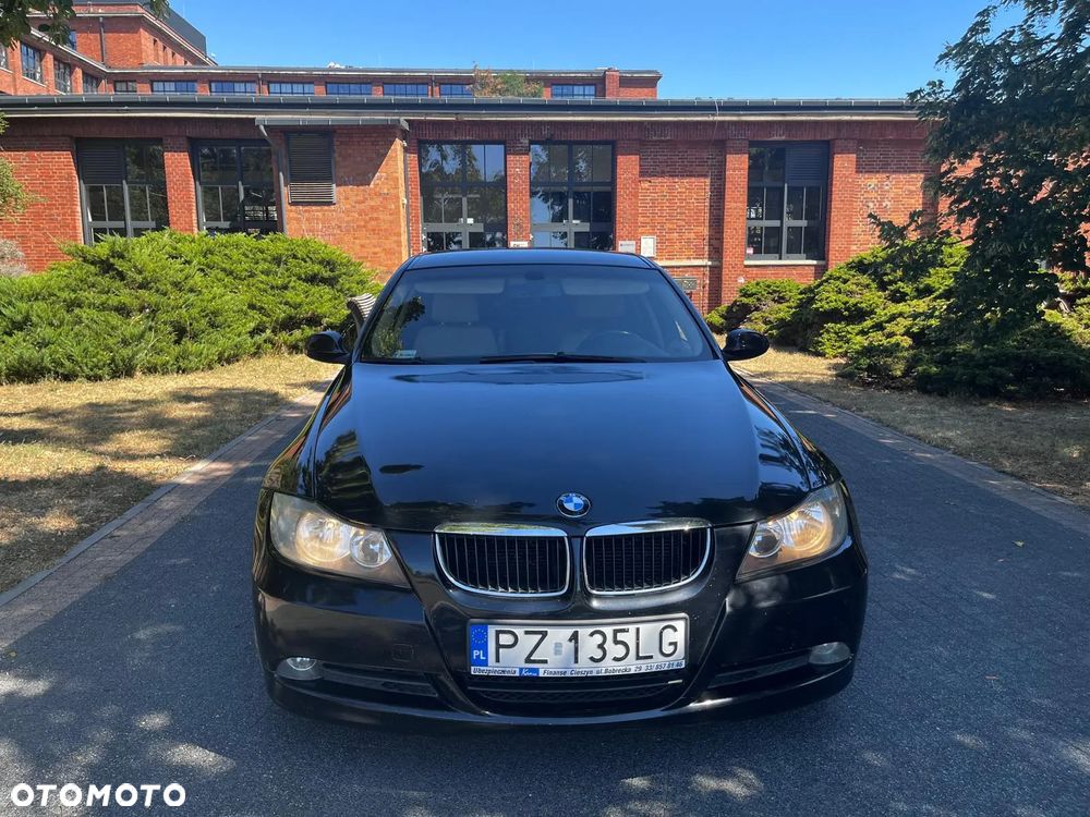 BMW Seria 3 330xi - 9