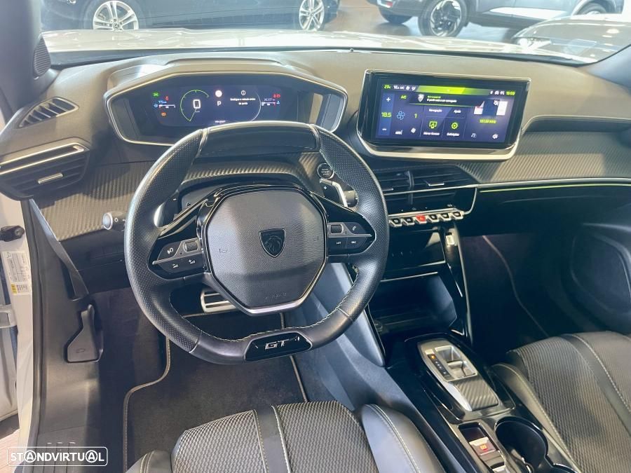Peugeot 2008 1.2 PureTech GT Pack EAT8 - 11