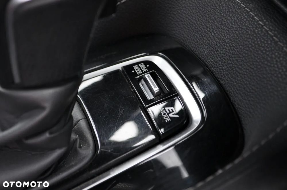 Toyota Corolla 1.8 Business Edition - 28